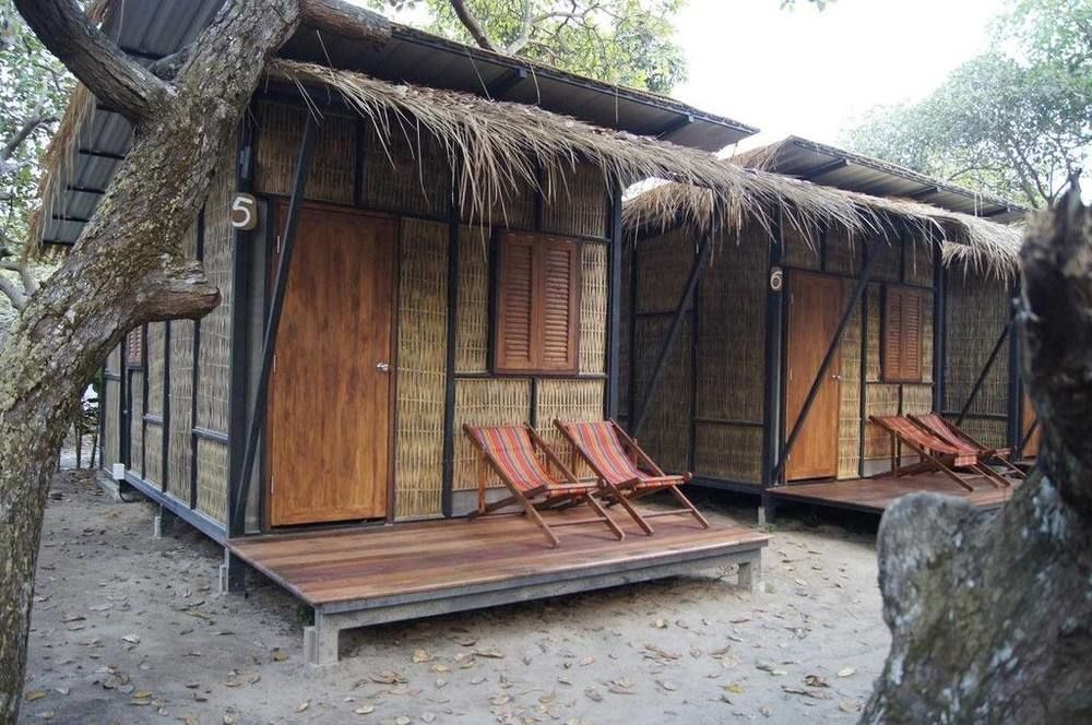 Little Hut Hotel Koh Phayam Buitenkant foto