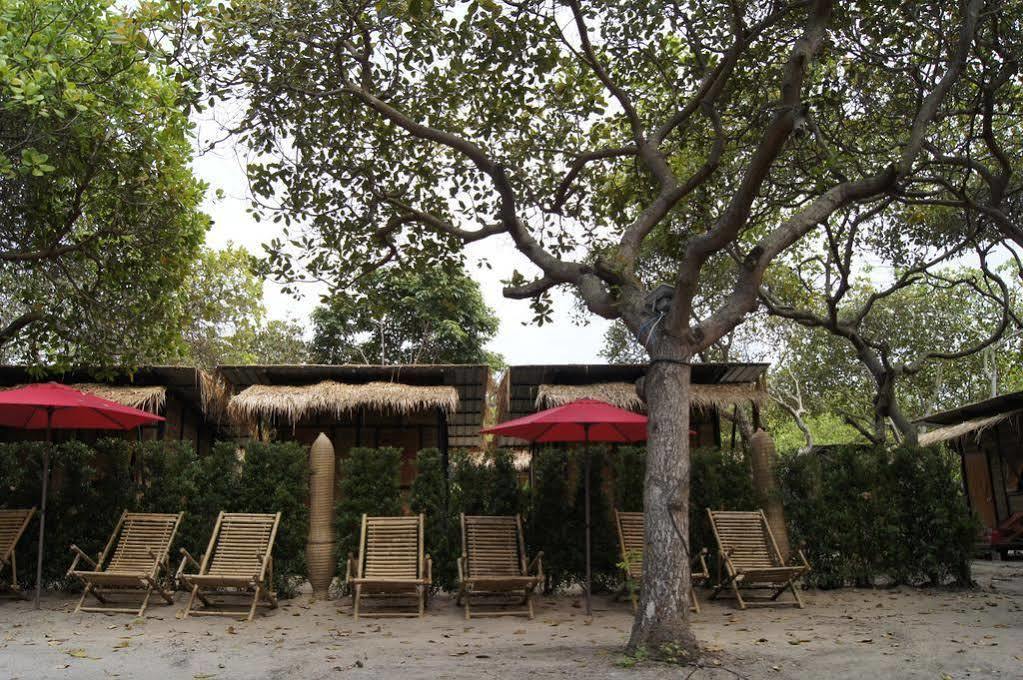 Little Hut Hotel Koh Phayam Buitenkant foto